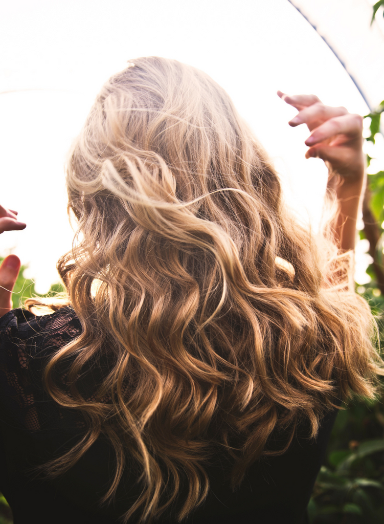 How To: Use Hair Curlers - The Modern Day Wife