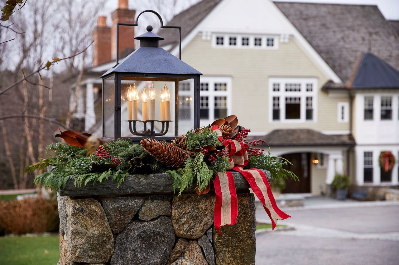 Holiday Decor with John Douglas Eason