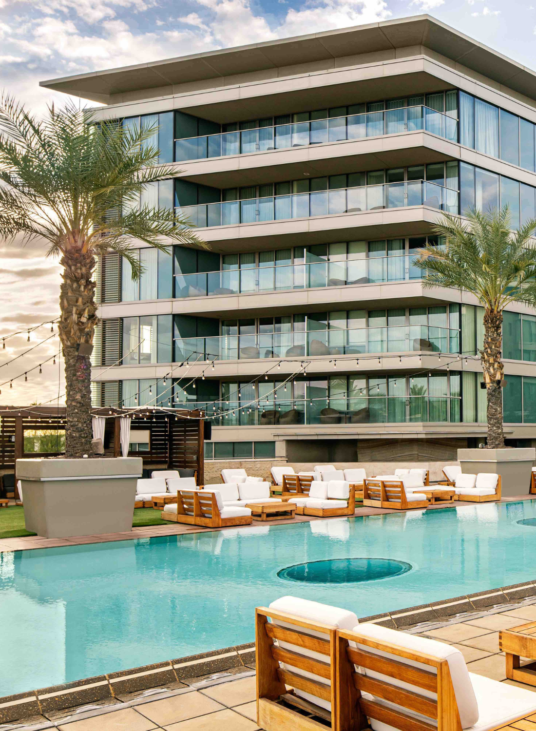 Head to the W Scottsdale for Shopping, Dining and Relaxation