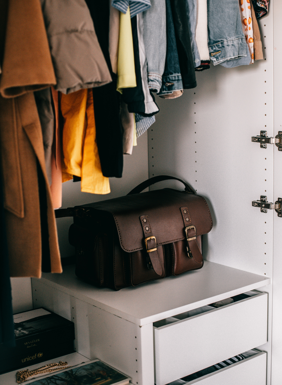 5 Tips to Spring Clean Your Closet